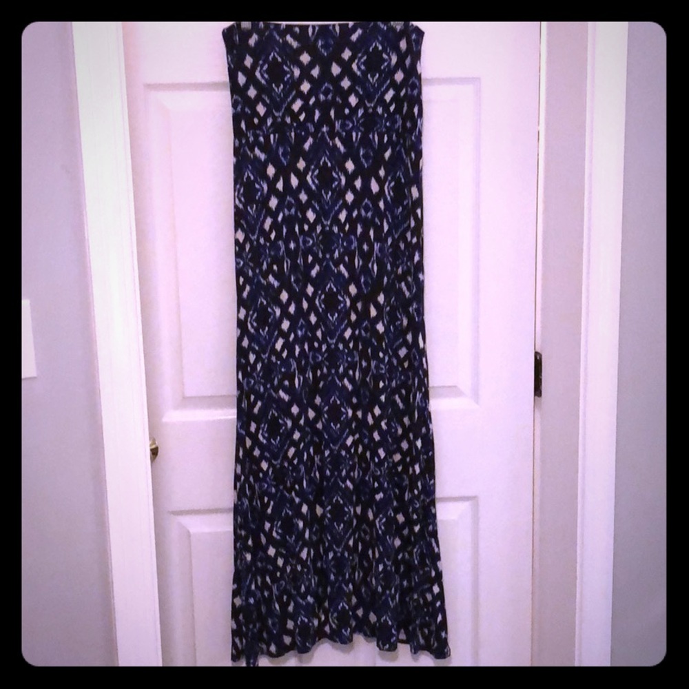 Patterned maxi skirt
